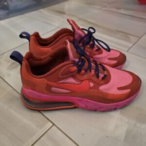 Nike Air Max 270 React Shoes Womens Size 7 AT6174-600 Running Athletic Sneakers